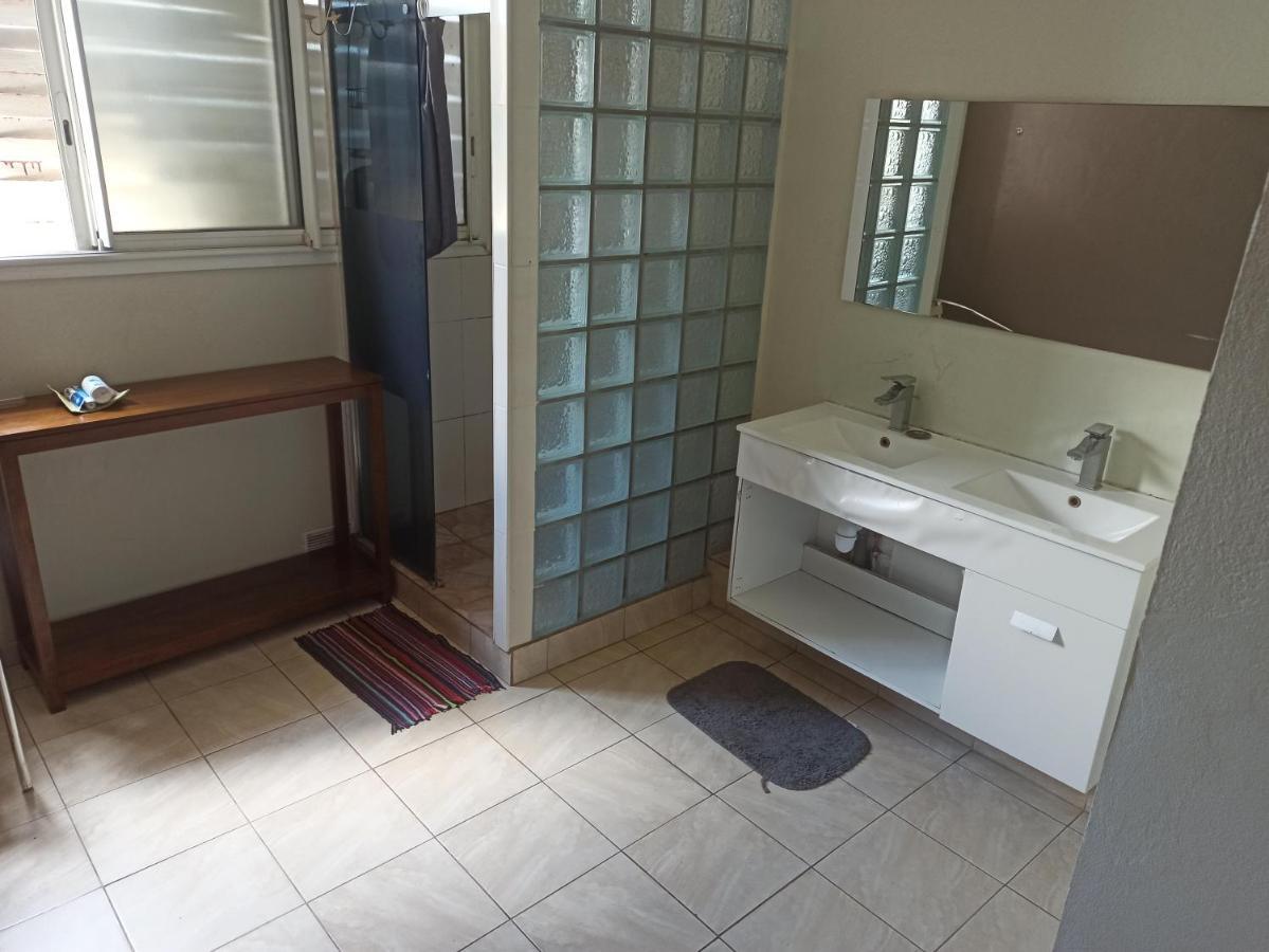 Locatriolet Apartment Сен Дьони Екстериор снимка