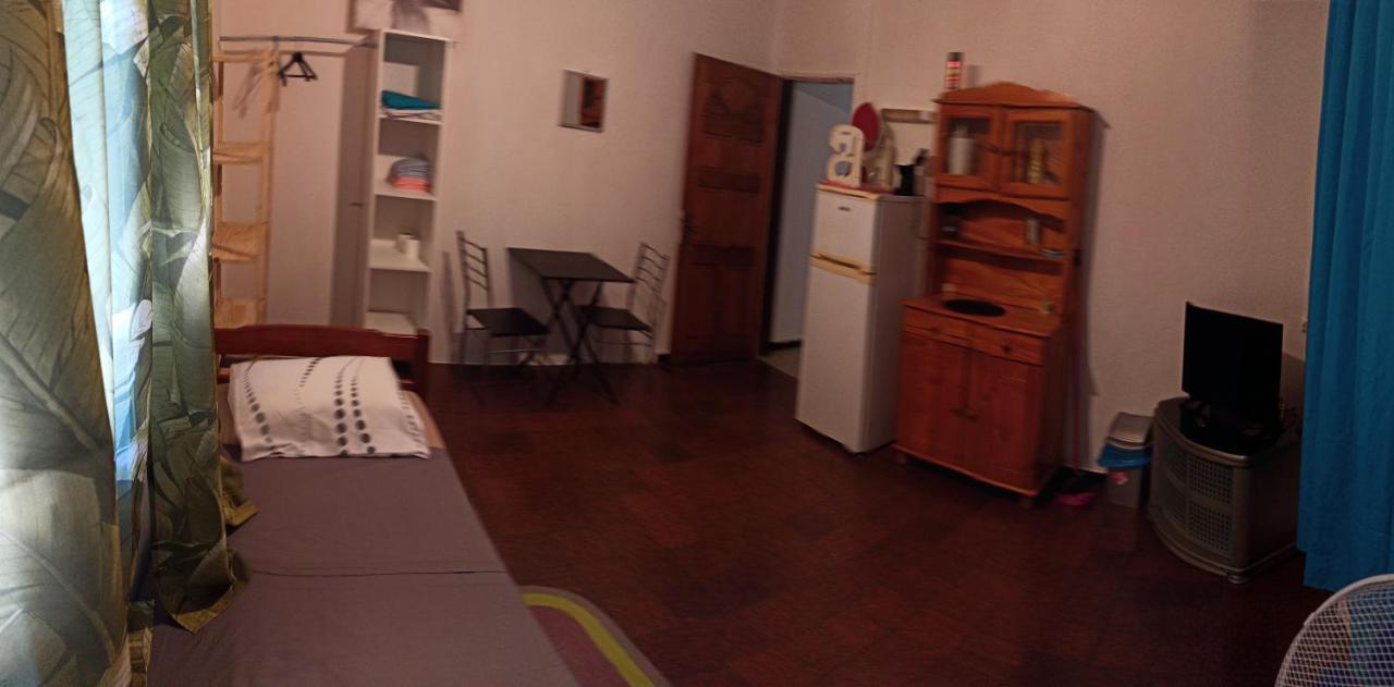 Locatriolet Apartment Сен Дьони Екстериор снимка